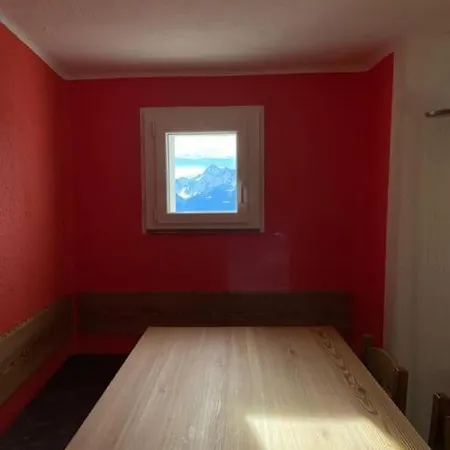 Lo Reinard Apartment