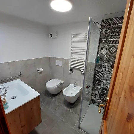 Lo Reinard 아파트