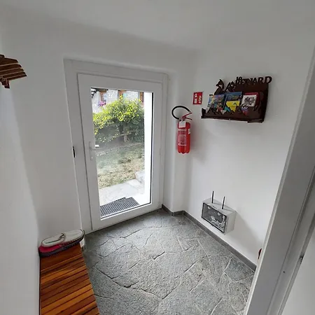 아파트 Lo Reinard *