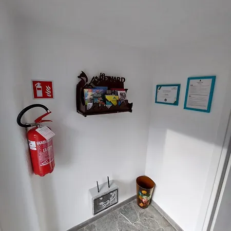 Lo Reinard 아파트